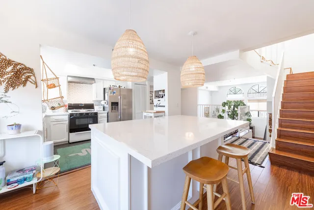 $5,295 | 1001 Figueroa Terrace, Unit 305, Los Angeles, CA 90012