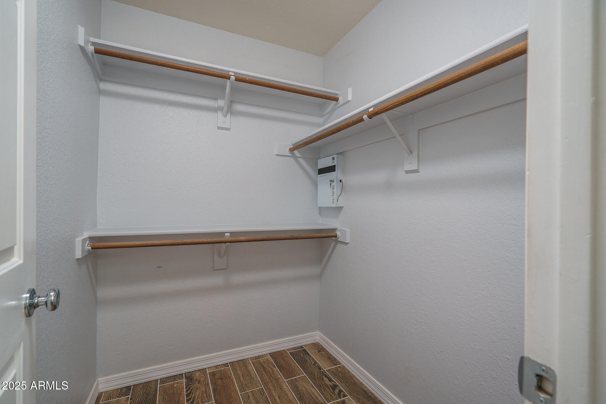 6820 South Roosevelt Street Tempe, AZ 85283 - Photo 23 of 42 16) PRIMARY CLOSET