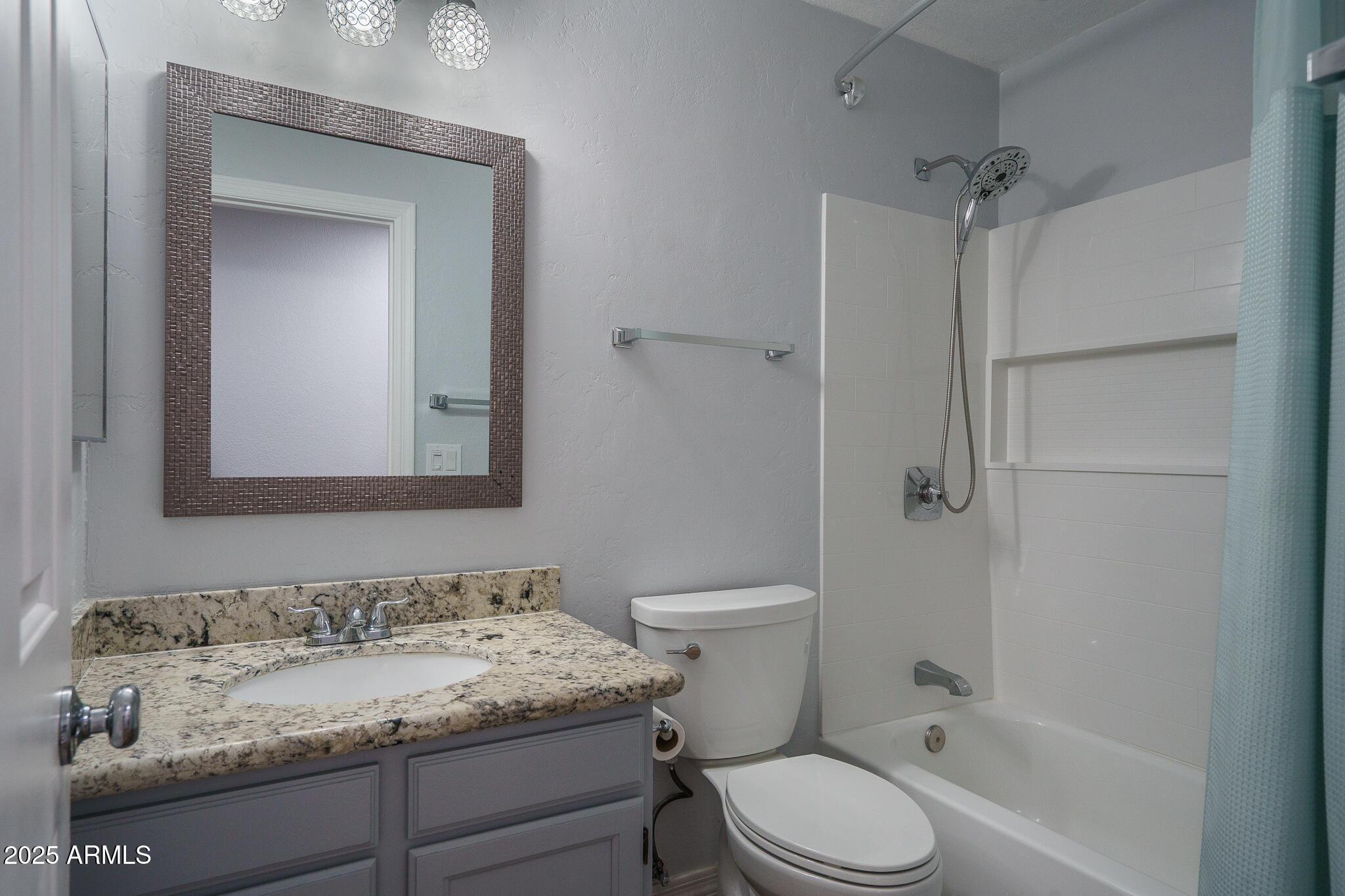 6820 South Roosevelt Street Tempe, AZ 85283 - Photo 26 of 42 19) BATH 2