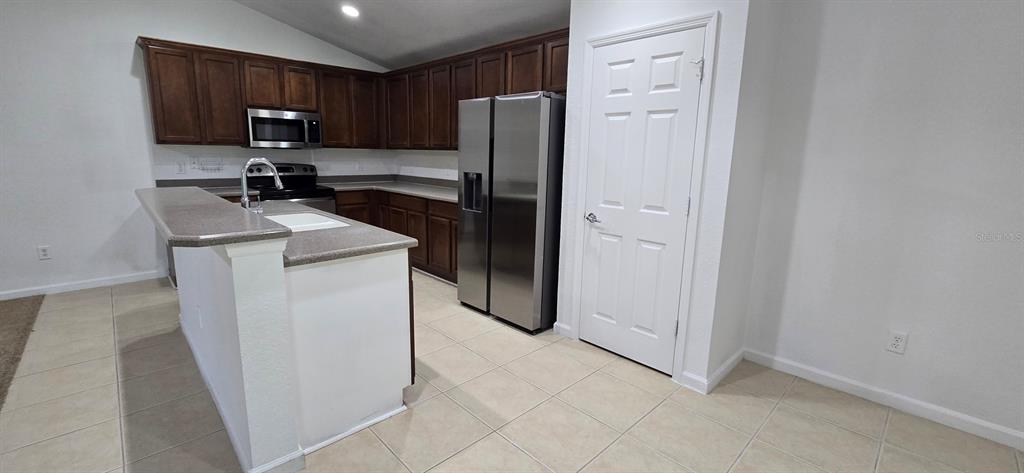 4170 Southwest 47th Court Ocala, FL 34474 - Photo 4 of 18