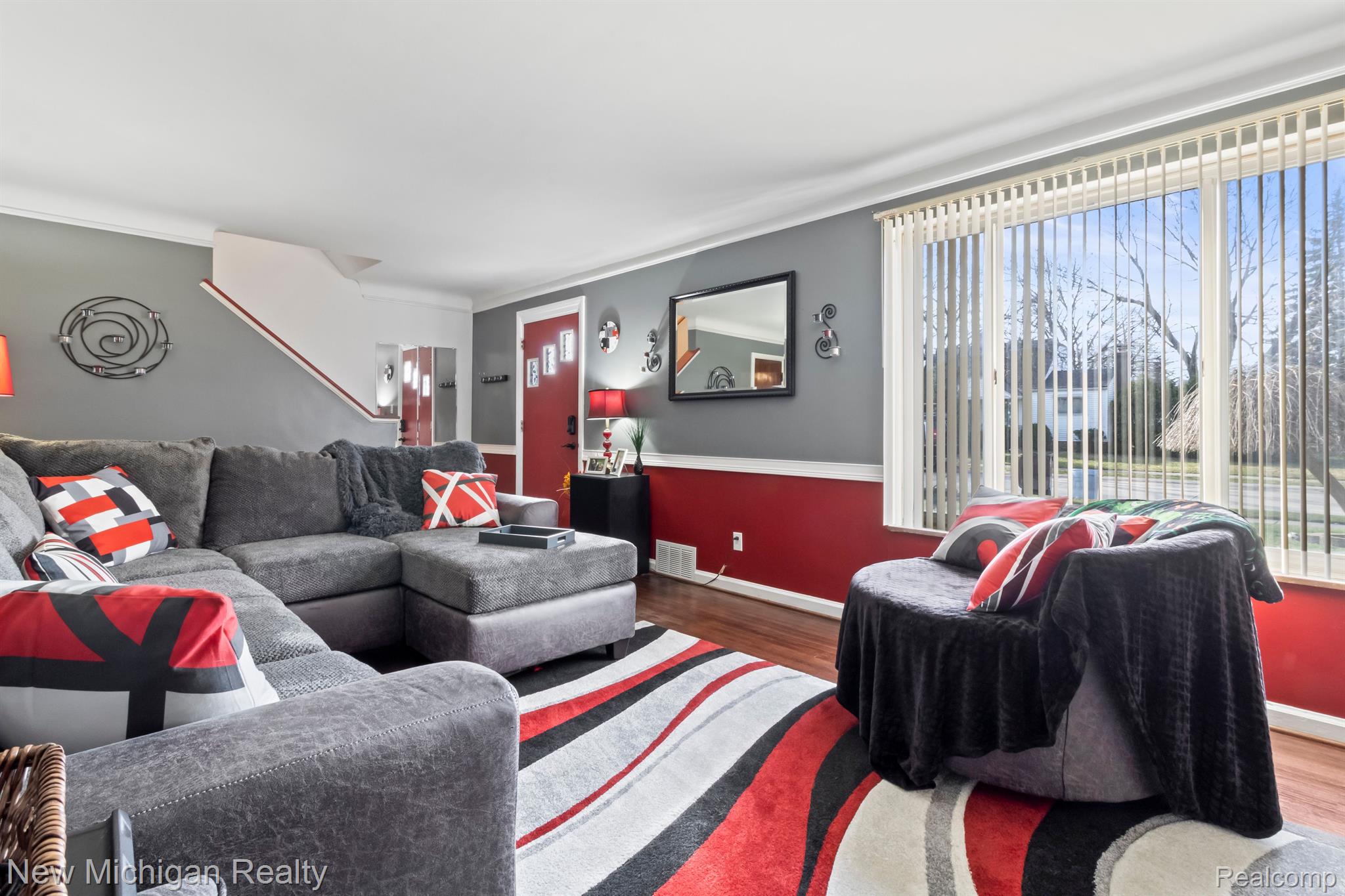 8633 Harding Street Center Line, MI 48015 - Photo 10 of 33 Gallery Image 10