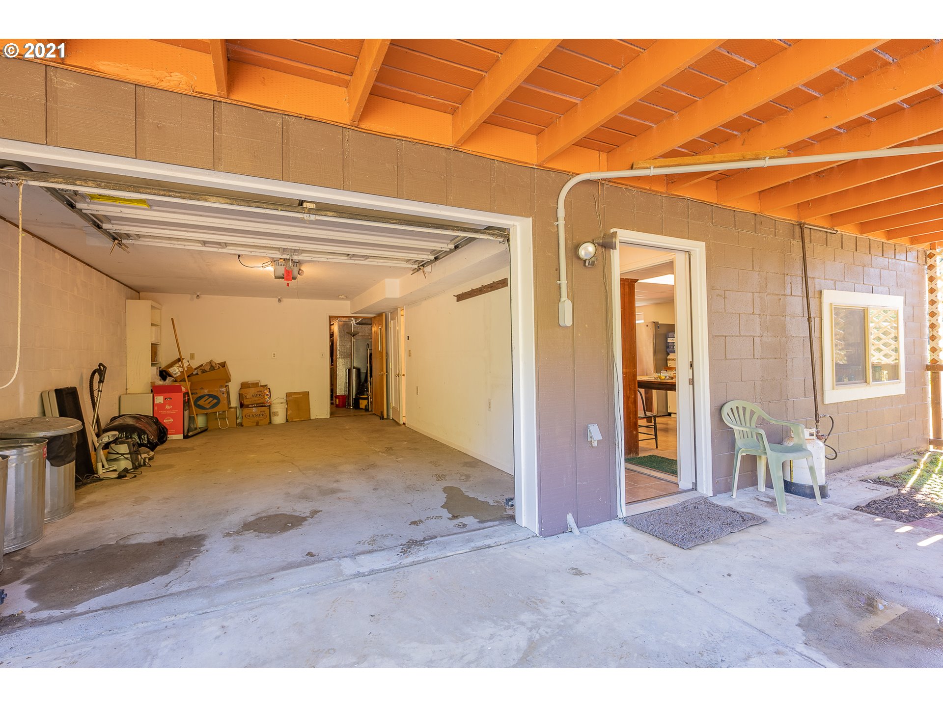 8715 Scholfield Road North Bend, OR 97459 - Photo 31 of 32 a view of a room with gym equipment