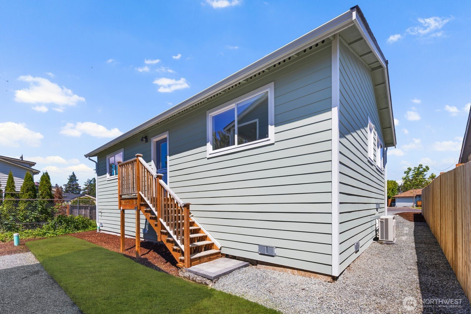 1249 Southwest 151st Street Seattle, WA 98166 - Photo 33 of 38
