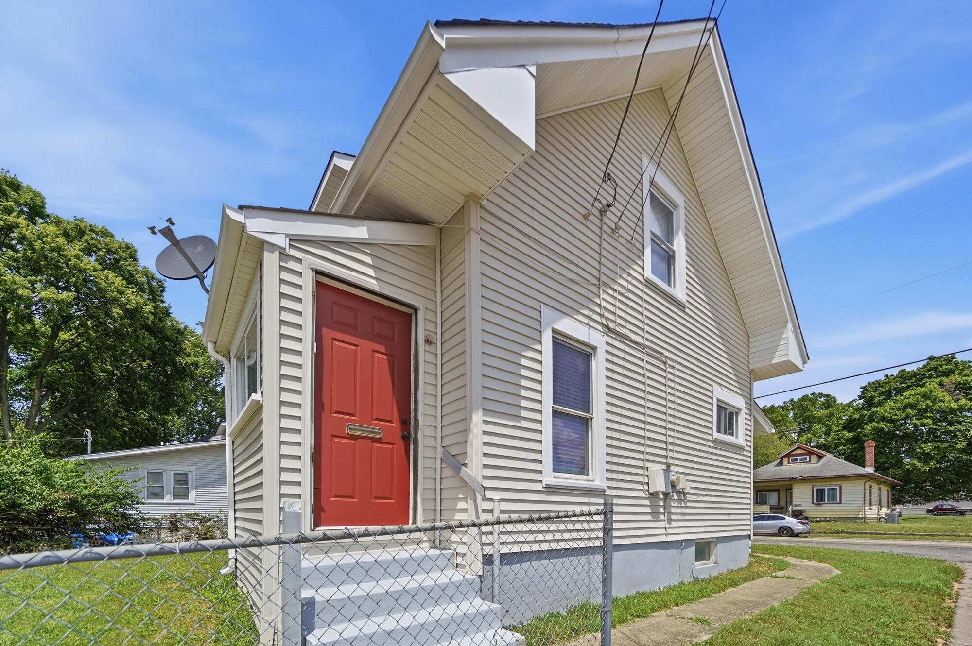 2015 Clifton Avenue Springfield, OH 45505 - Photo 45 of 56 254