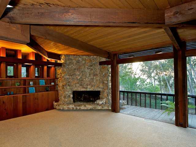 10087 Shadow Road La Mesa, CA 91941 - Photo 9 of 25 Floor to ceiling windows
