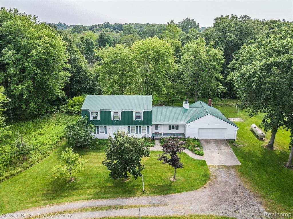 1925 Chilson Road Howell, MI 48843 - Photo 36 of 40