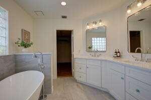 475 Seabrook Road Tequesta, FL 33469 - Photo 13 of 18 Master bath