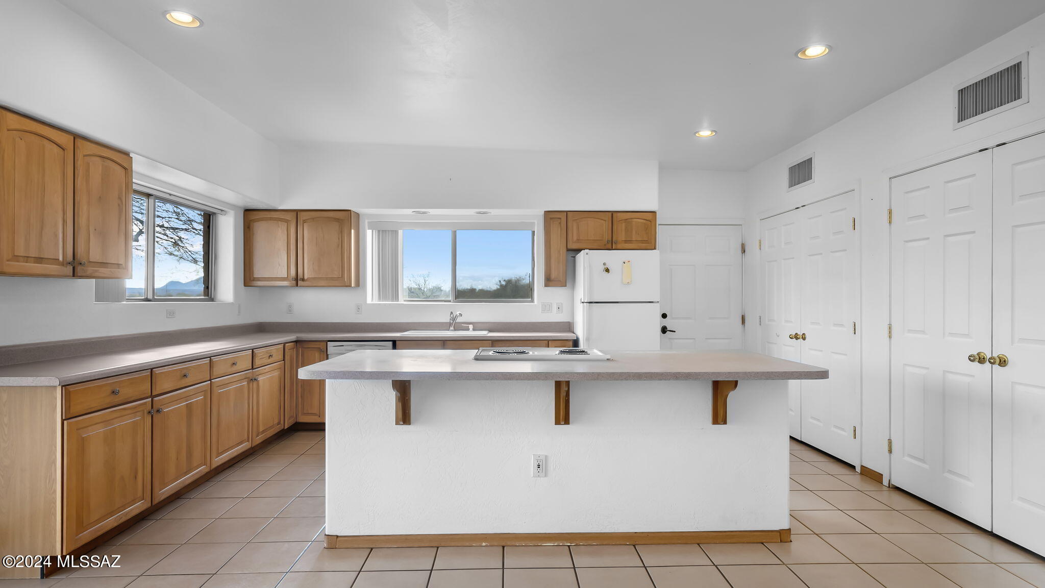 2776 West Frontage Road Amado, AZ 85645 - Photo 12 of 31