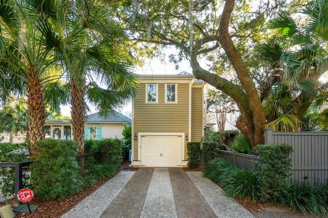 $1,985,000 | 66 Sanibel Street, Mount Pleasant, SC 29464