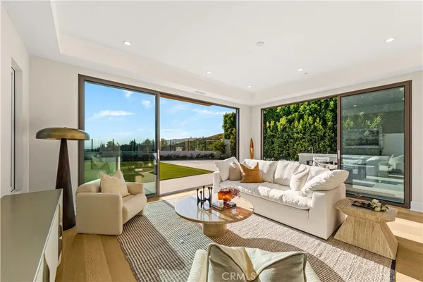 $5,880,000 | 125 Prestigo, Irvine, CA 92602