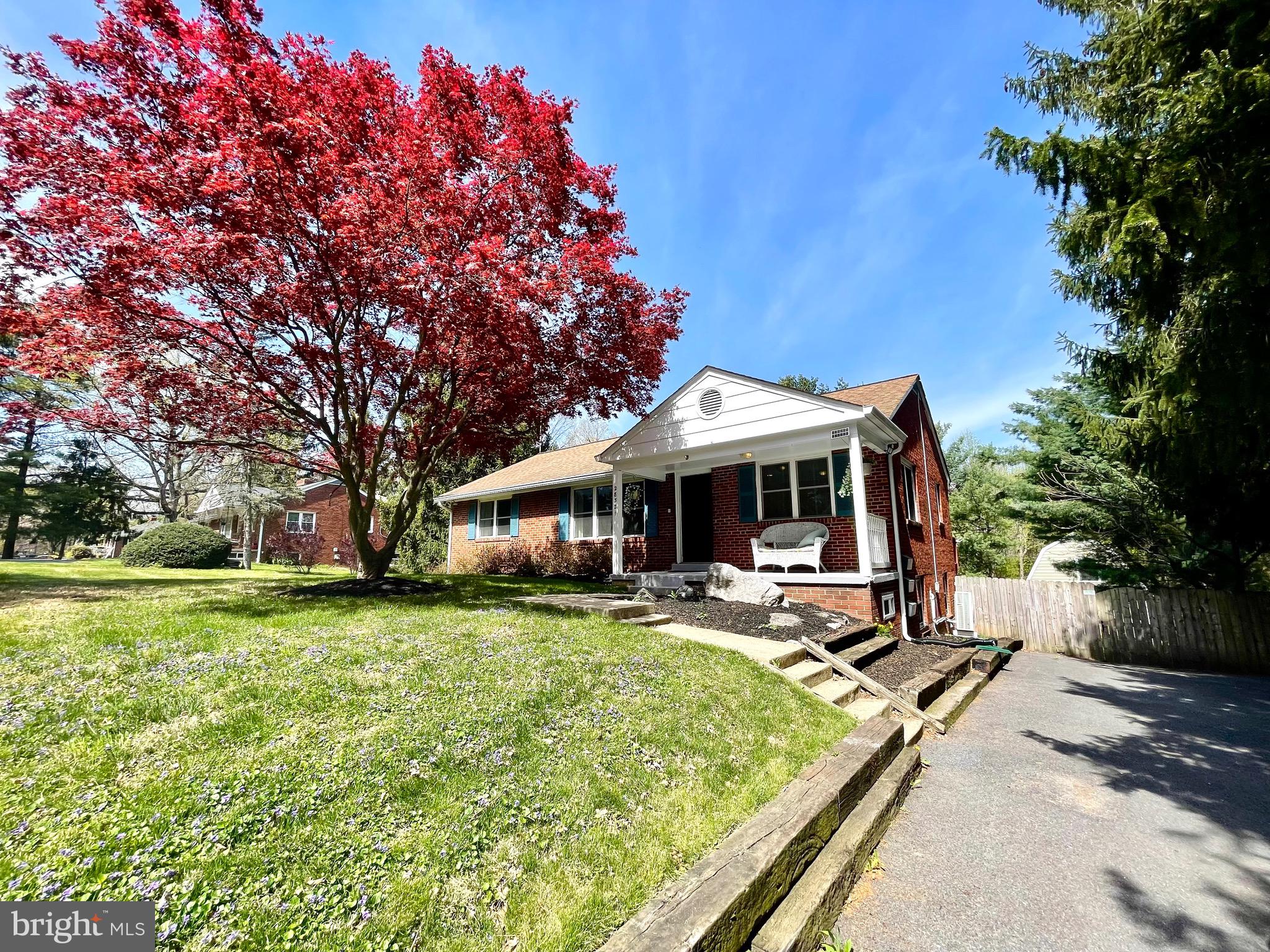 28321 Kemptown Road Damascus, MD 20872 - Photo 2 of 62