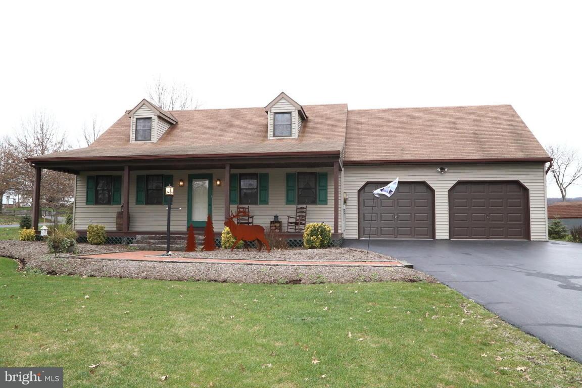 2112 North Penryn Road Manheim, PA 17545 - Photo 3 of 21