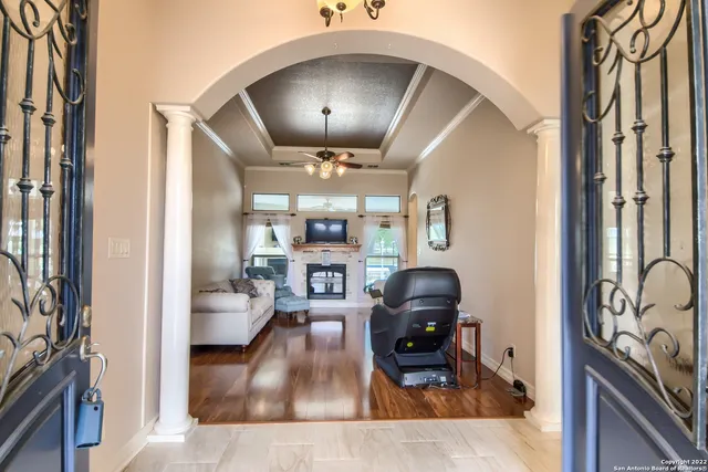 a view of a livingroom with furniture and a livingroom