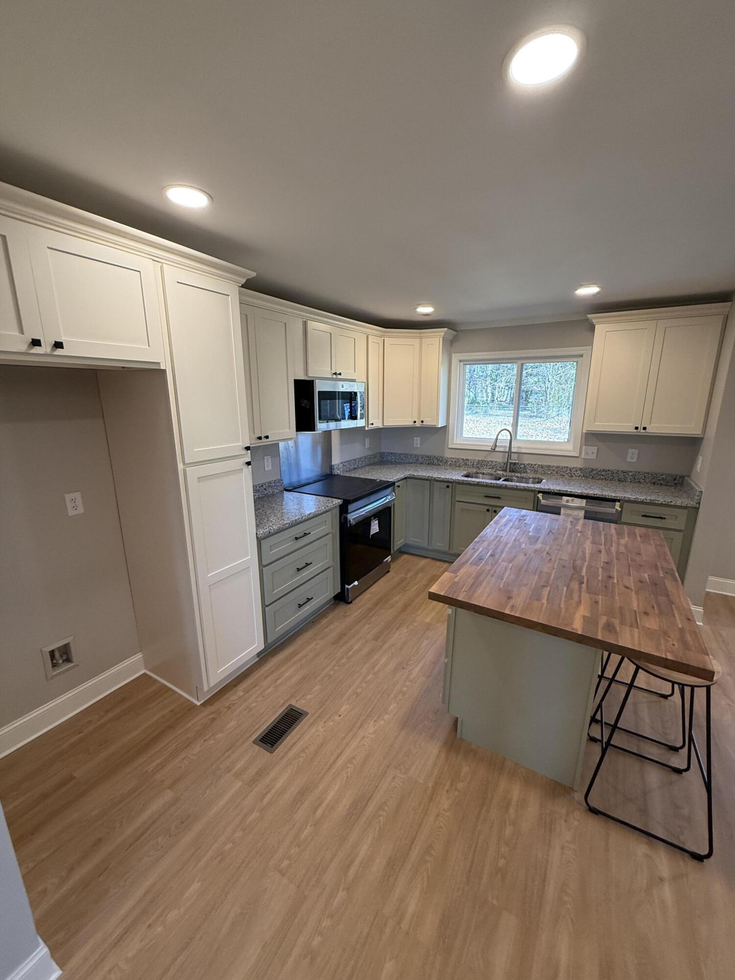 820 Graysville Road Chattanooga, TN 37421 - Photo 5 of 11 IMG_6884
