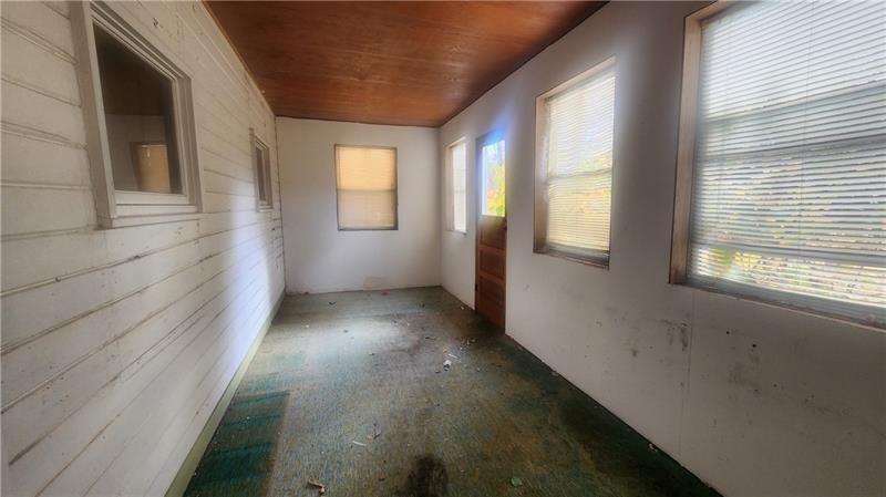 140 High Street Avonmore, PA 15618 - Photo 19 of 19 a view of an empty room and window