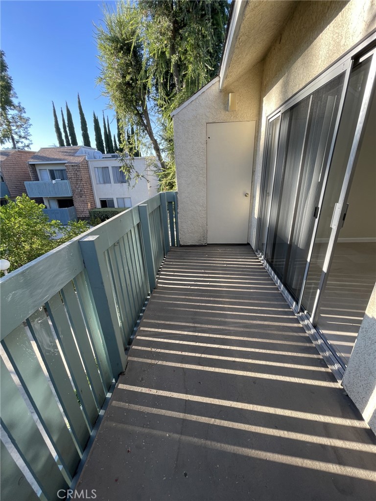 5700 Etiwanda Avenue, Unit 240 Los Angeles, CA 91356 - Photo 30 of 39 a view of balcony and deck
