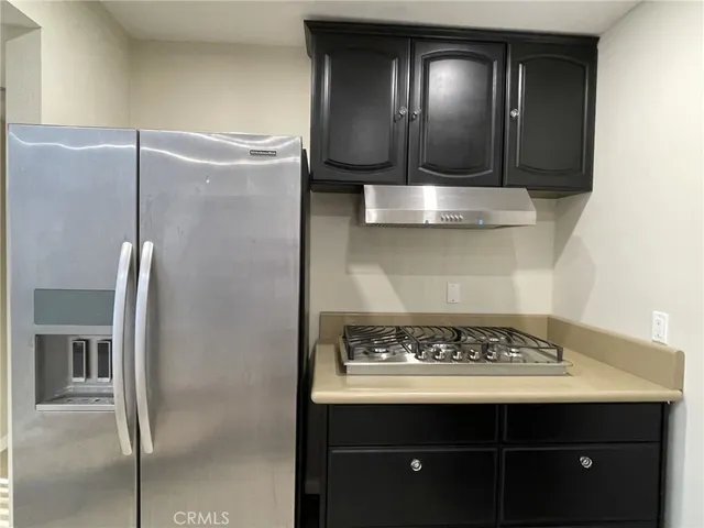 $2,695 | 5700 Etiwanda Avenue, Unit 240, Los Angeles, CA 91356