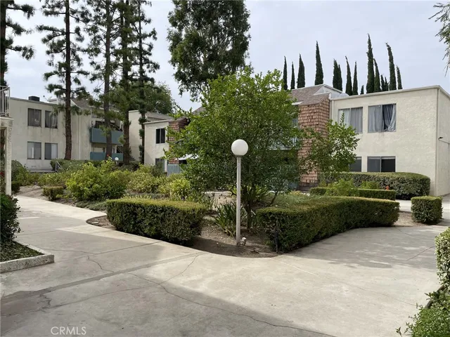 $2,695 | 5700 Etiwanda Avenue, Unit 240, Los Angeles, CA 91356