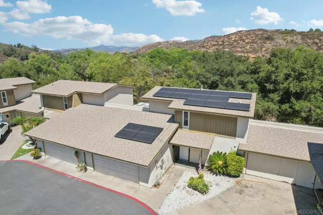 $624,999 | 9055 Calle Lucia, Lakeside, CA 92040