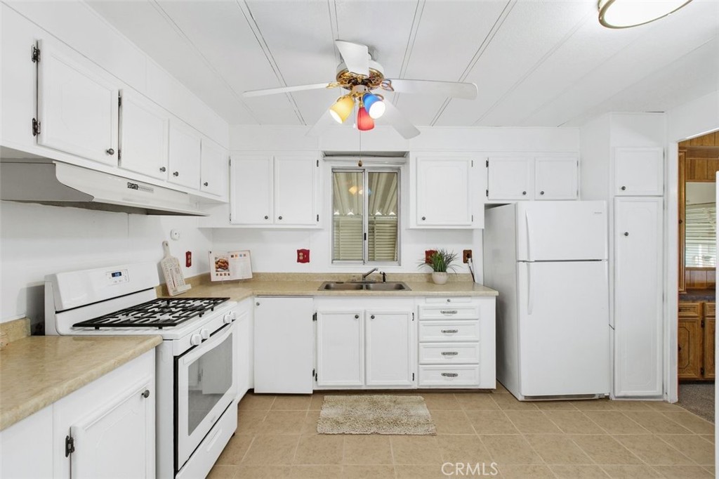 27701 Murrieta Road, Unit 73 Menifee, CA 92586 - Photo 3 of 26