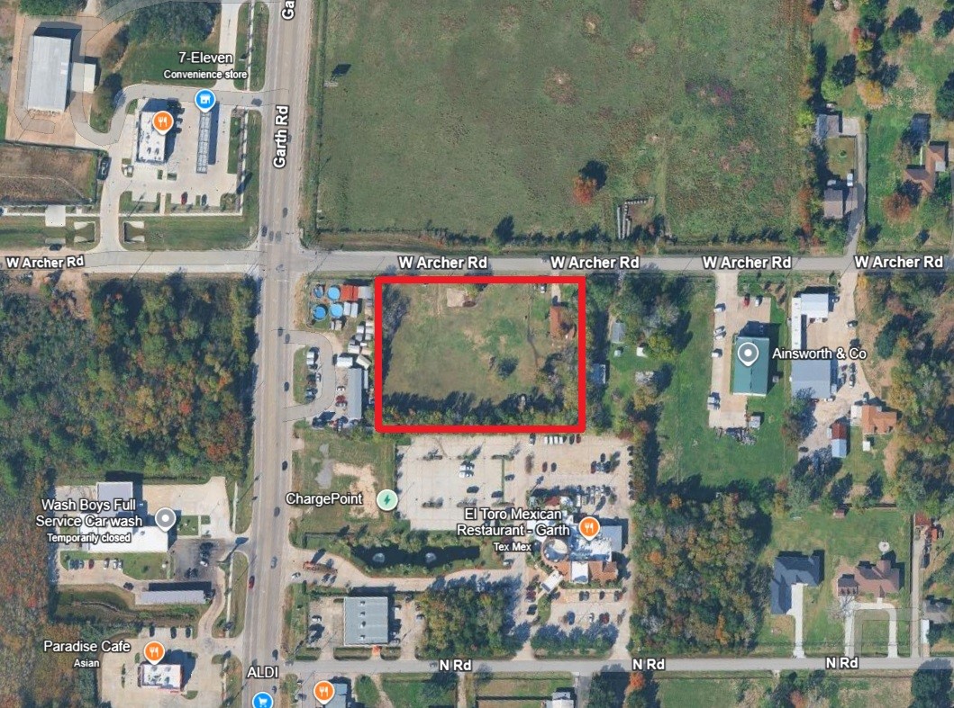 923 West Archer Road Baytown, TX 77521 - Photo 1 of 3
