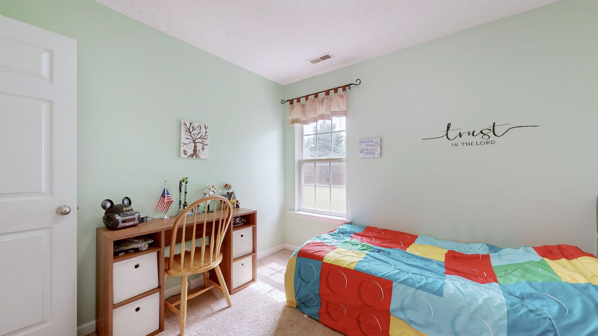 2822 Ridgewood Drive Christiana, TN 37037 - Photo 17 of 39 a room with furniture and a window