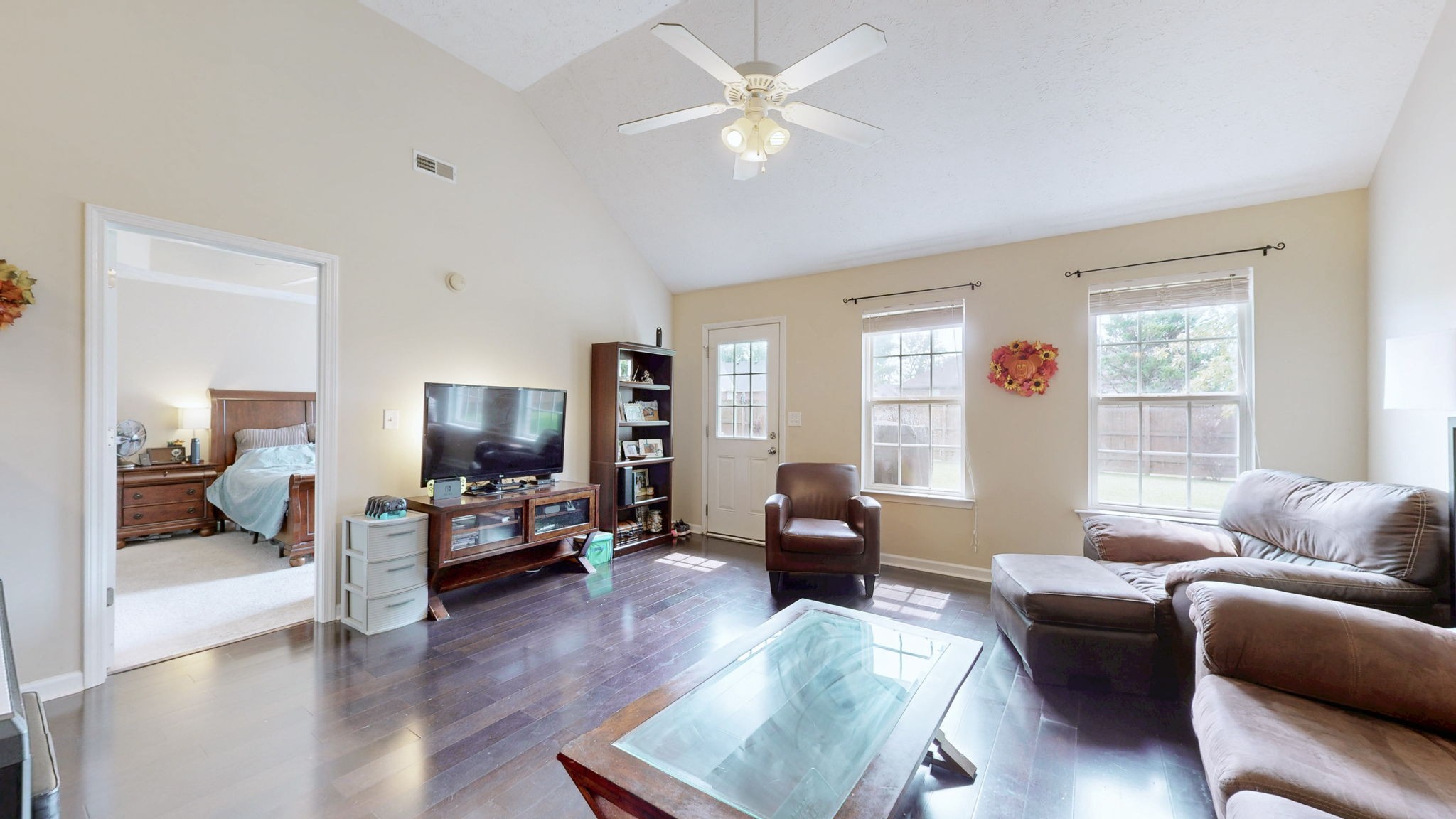 2822 Ridgewood Drive Christiana, TN 37037 - Photo 4 of 39 a living room with furniture or couch and a window