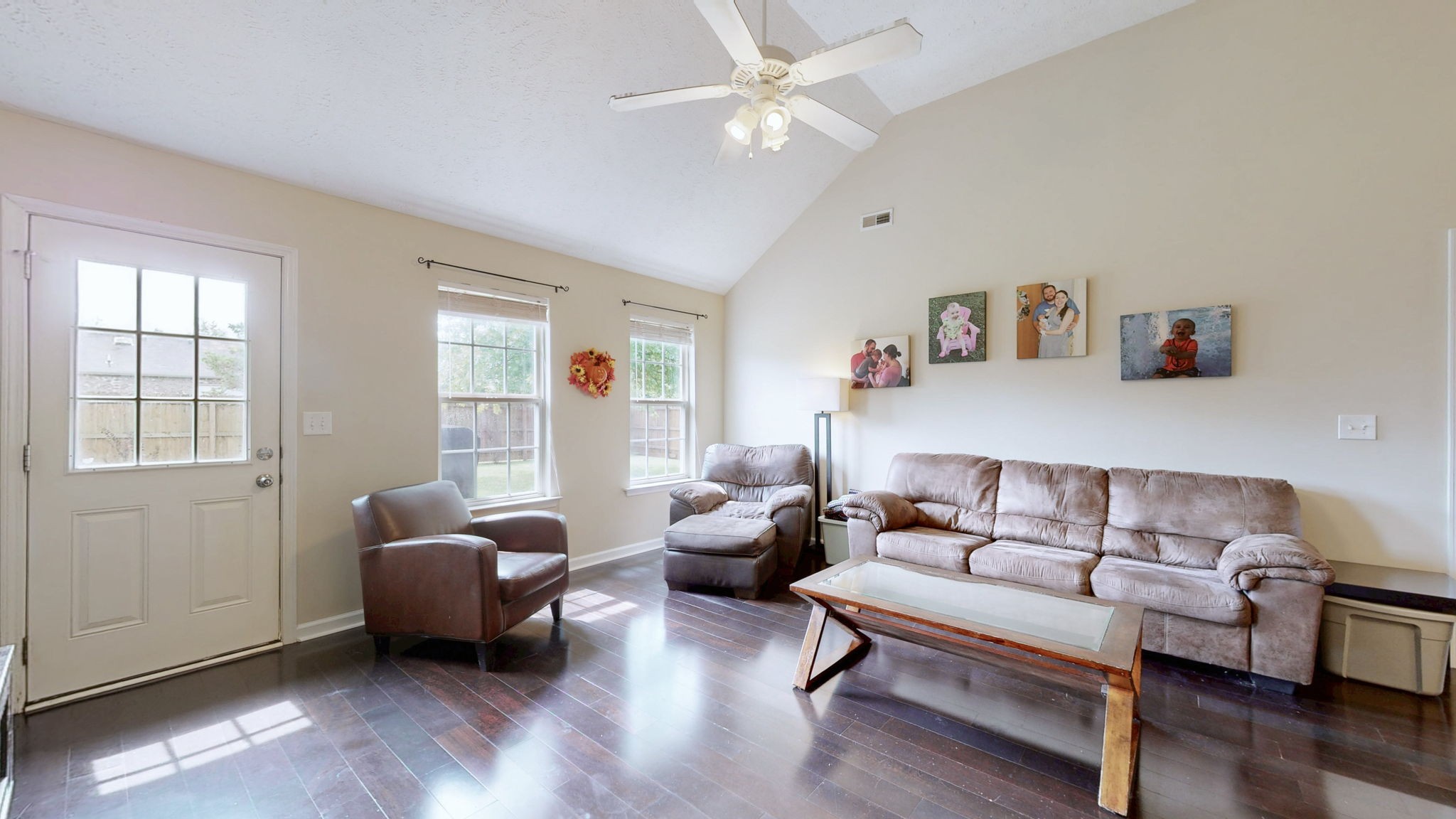 2822 Ridgewood Drive Christiana, TN 37037 - Photo 5 of 39 a living room with furniture and wooden floor