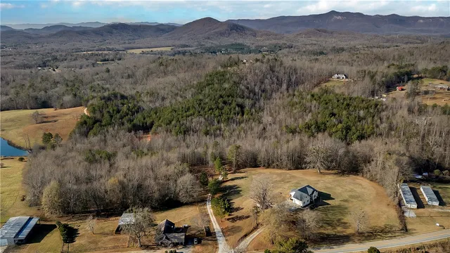 $720,000 | 2475 Pumpkintown Highway, Pickens, SC 29671