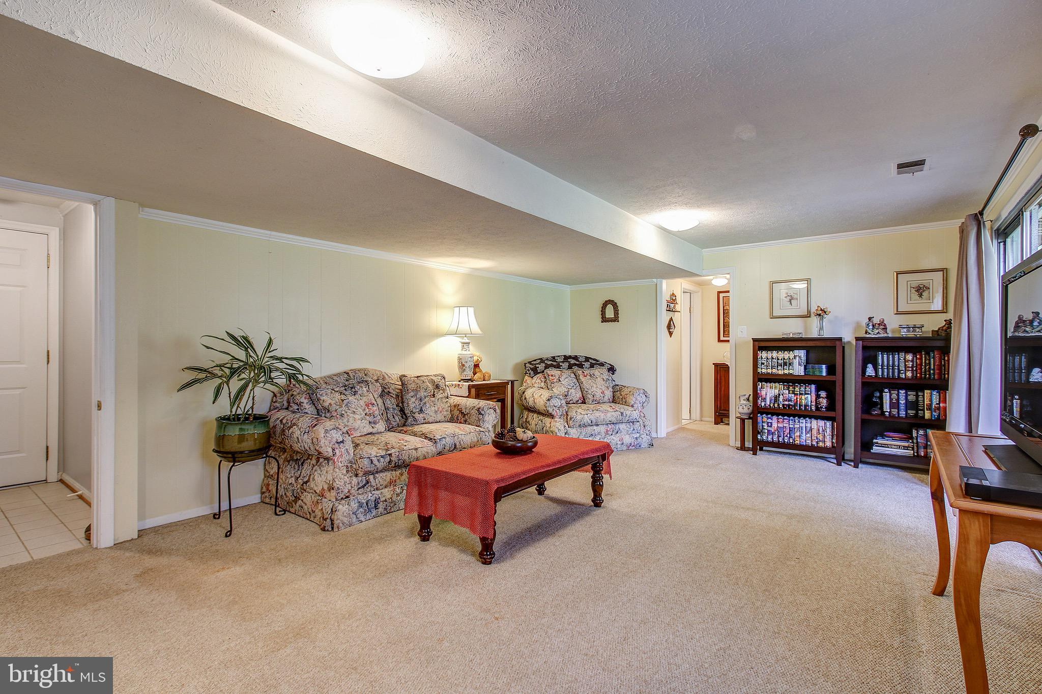 18708 Willow Grove Road Olney, MD 20832 - Photo 27 of 35