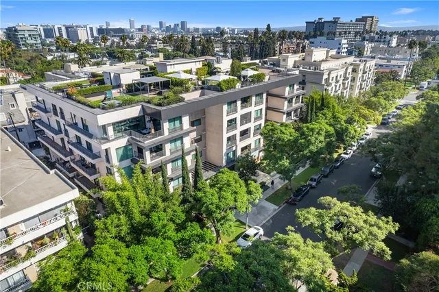 $12,900 | 432 North Oakhurst Drive, Unit 503, Beverly Hills, CA 90210