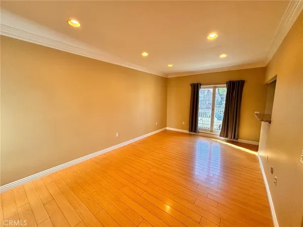 $1,895 | 221 North Avenue 52, Highland Park, CA 90042