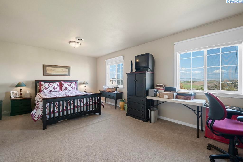 2400 High Point Court Pullman, WA 99163 - Photo 32 of 43 Gallery Image 32