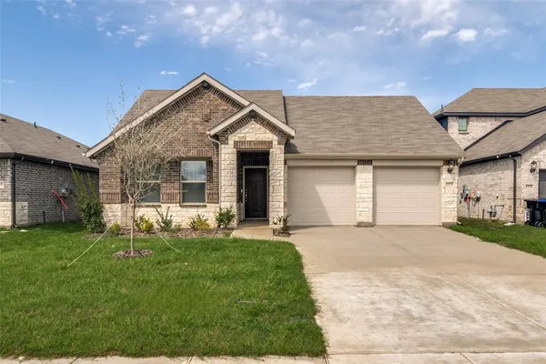 $295,694 | 1371 Los Olmos Lane, Crandall, TX 75114