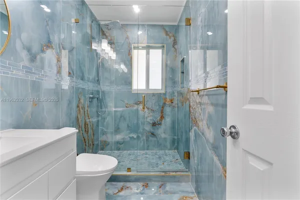 $6,000 | 4440 Northeast 17th Avenue, Oakland Park, FL 33334