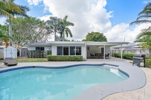 $6,000 | 4440 Northeast 17th Avenue, Oakland Park, FL 33334