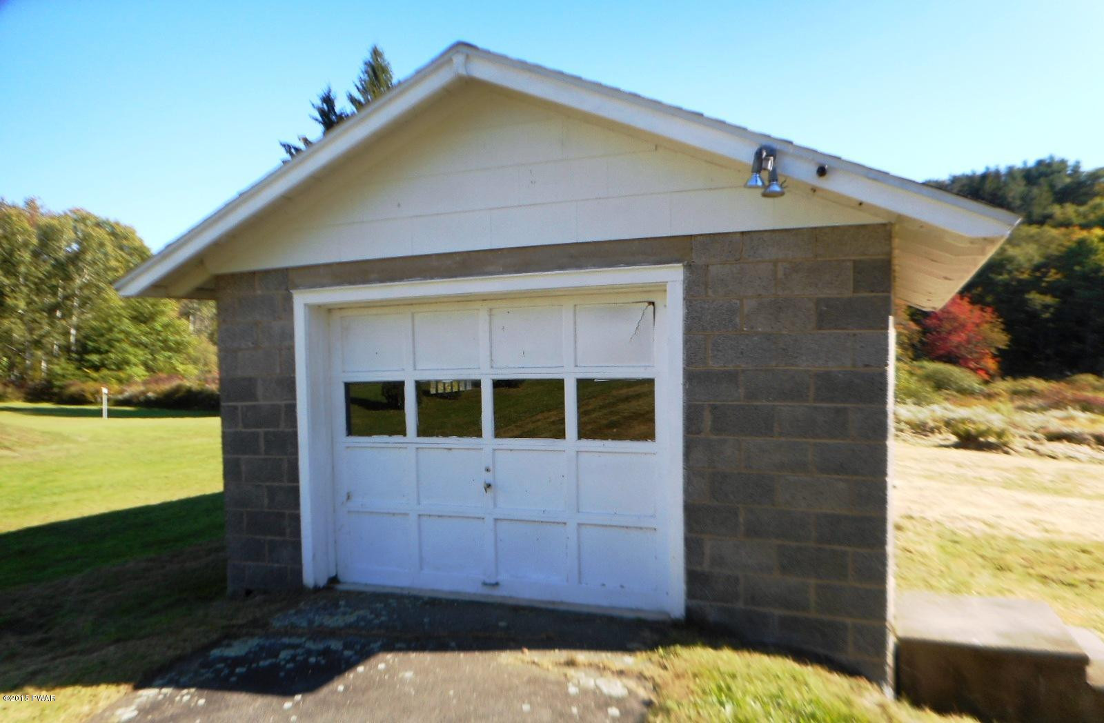 218 Egypt Road Tafton, PA 18464 - Photo 15 of 17