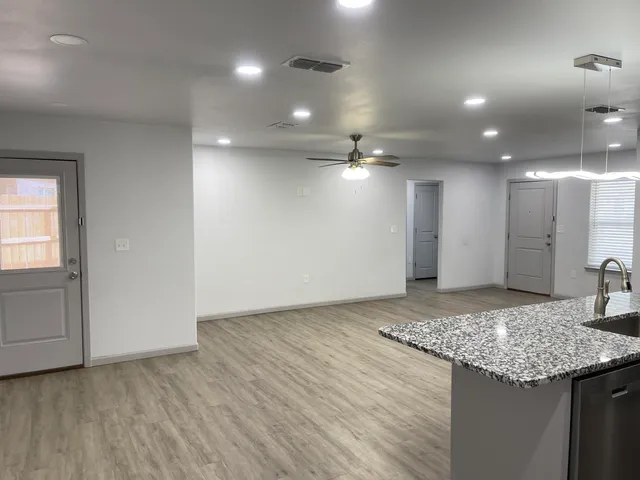 $1,525 | 5610 Kemper Street, Lubbock, TX 79416