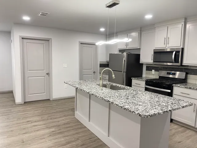 $1,525 | 5610 Kemper Street, Lubbock, TX 79416