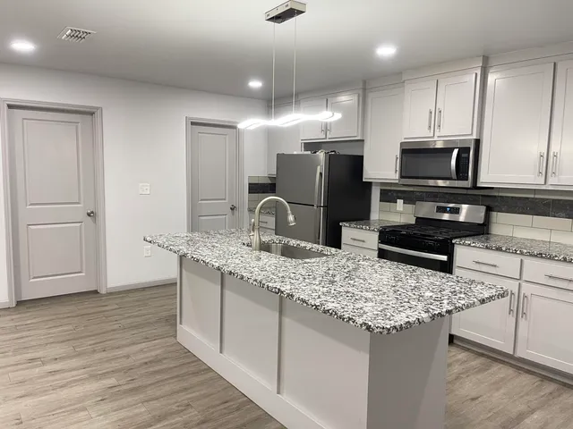 $1,525 | 5610 Kemper Street, Lubbock, TX 79416