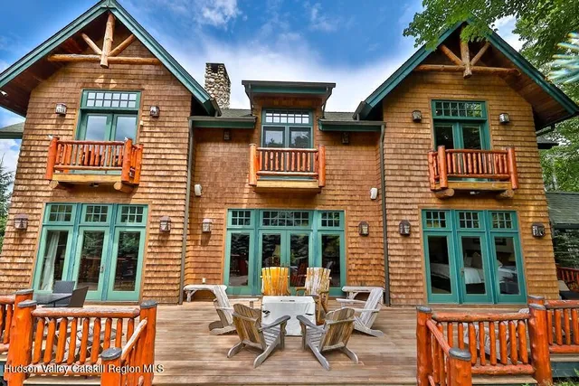 $3,895,000 | 6 White Way, Windham, NY 12496