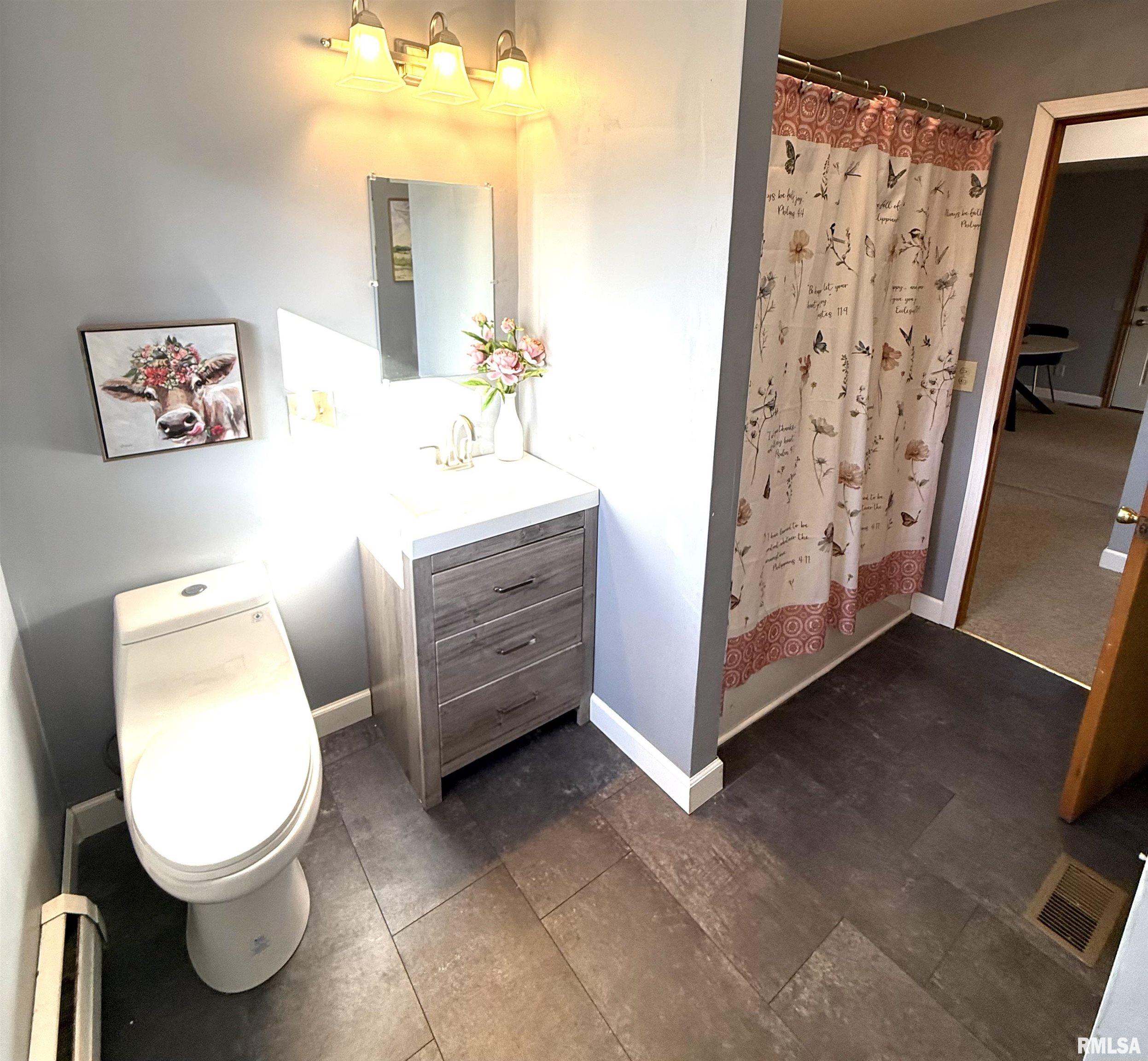 206 Pine Street Ursa, IL 62376 - Photo 11 of 18