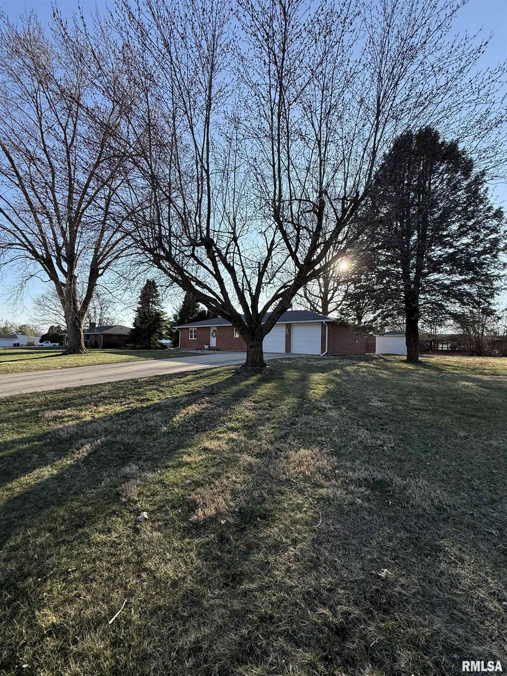 206 Pine Street Ursa, IL 62376 - Photo 2 of 18