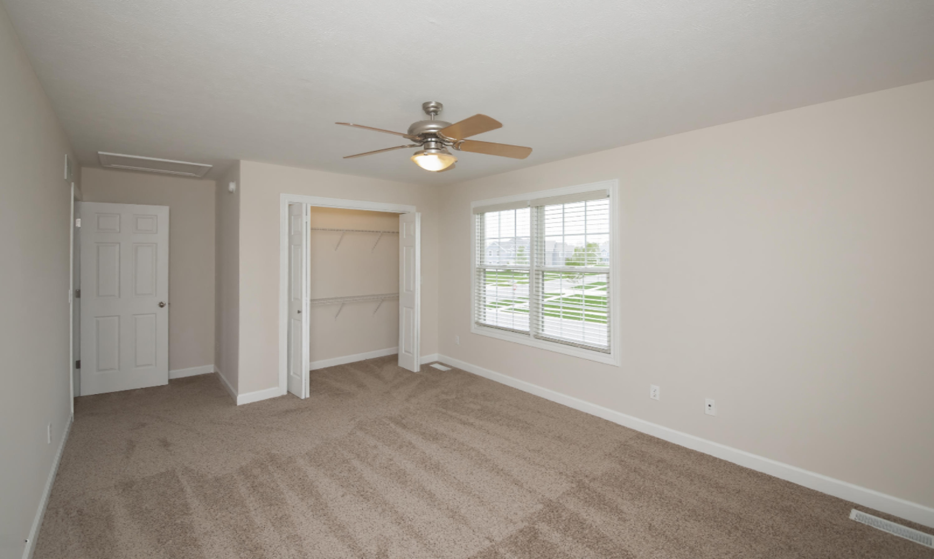 6153 Fullerton Road Stevensville, MI 49127 - Photo 12 of 29 DSC09322