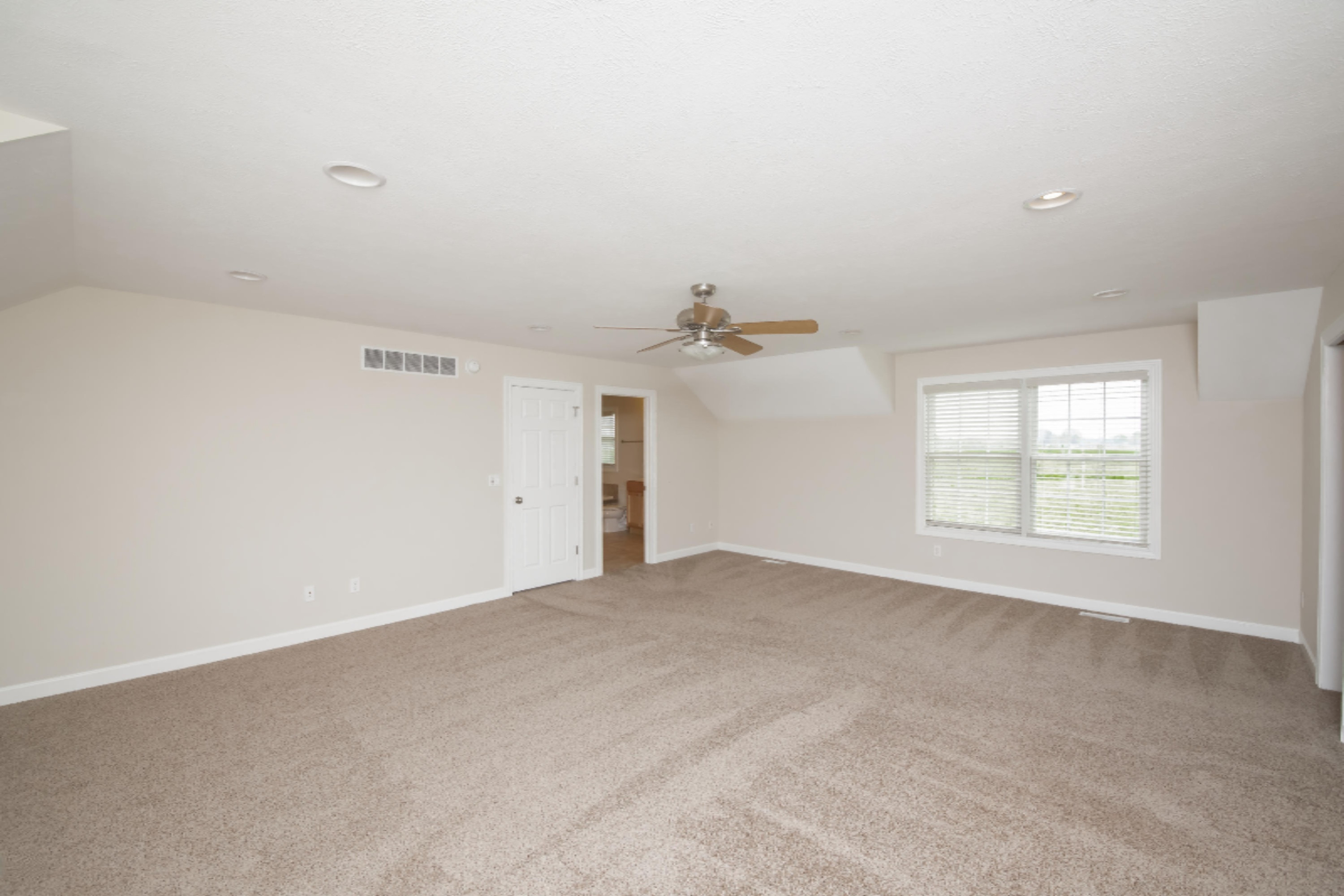 6153 Fullerton Road Stevensville, MI 49127 - Photo 17 of 29 DSC09313