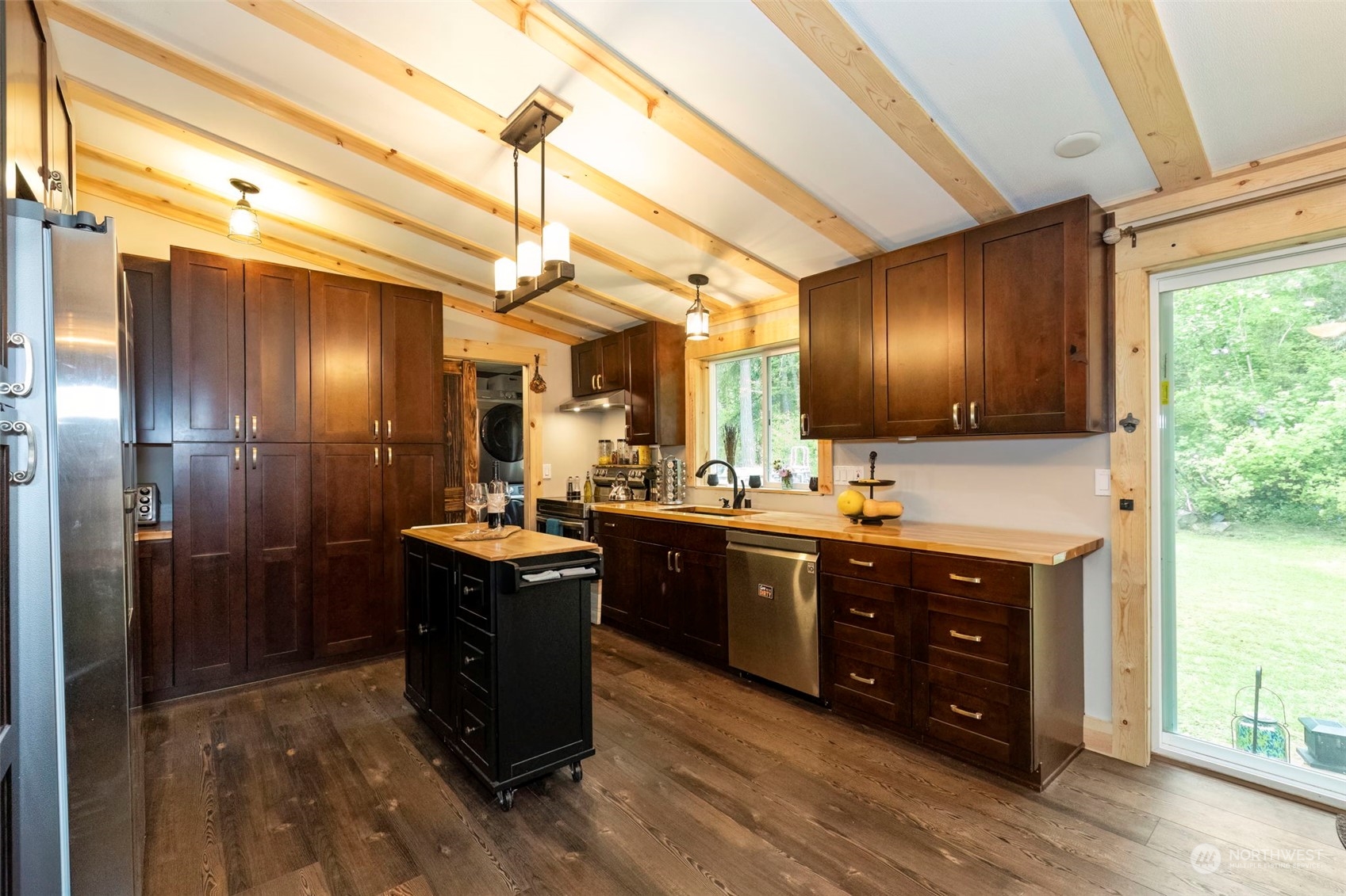 19721 Mountain View Road Northeast Duvall, WA 98019 - Photo 12 of 35 Gallery Image 12