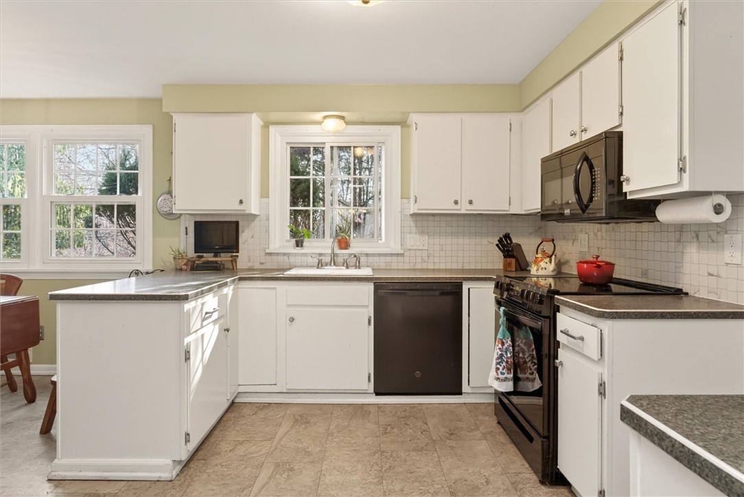 8 Mountain Rise Perinton, NY 14450 - Photo 14 of 50