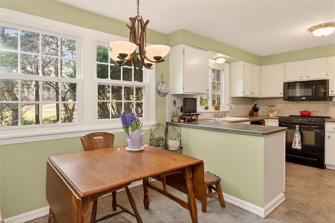 8 Mountain Rise Perinton, NY 14450 - Photo 19 of 50