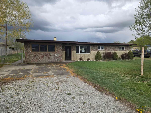 $320,000 | 14 East 100 South, Rupert, ID 83350