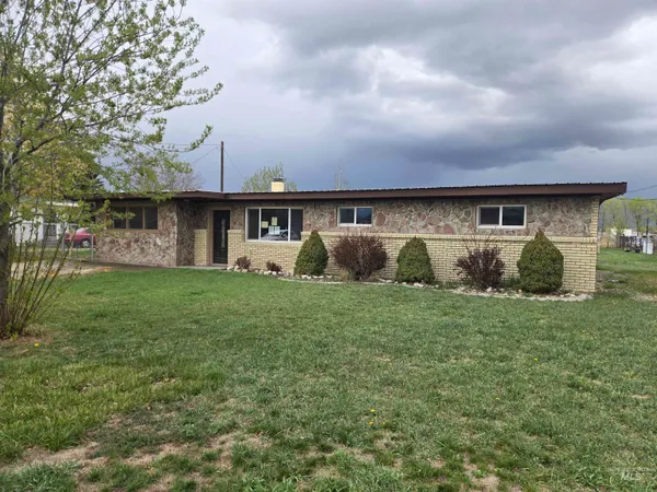 $320,000 | 14 East 100 South, Rupert, ID 83350